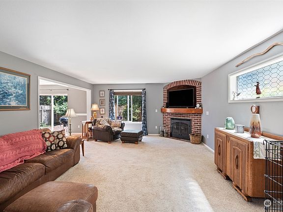 4th image of 3836 152nd Street Ct E