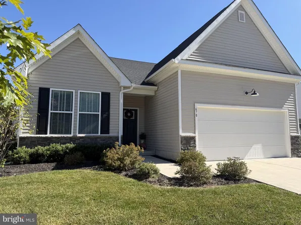 678 Mayfield Falls Dr, Newark, DE 19702