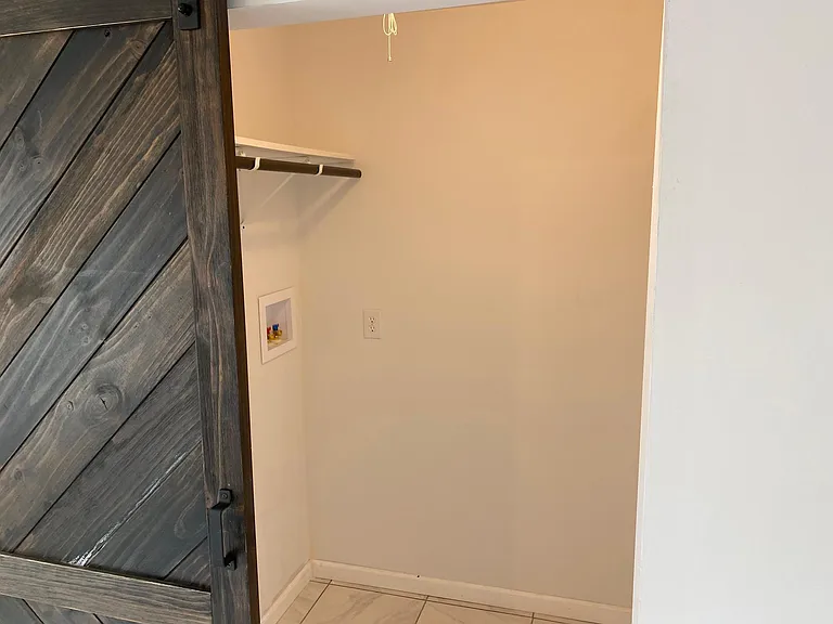 213 Anderson Ln #F — Photo 18
