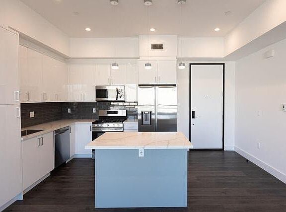 2nd image of 5254 Denny Ave #202