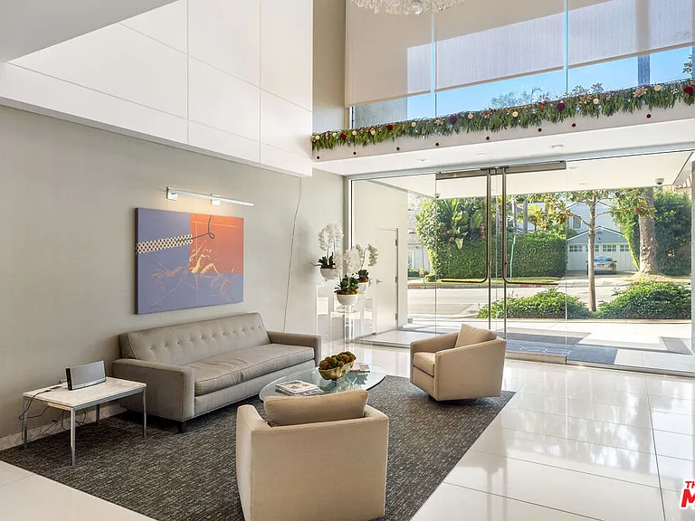 838 N Doheny Dr #906 — Photo 17