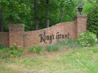 3220 Queensbury Dr, Virginia Beach, VA 23452