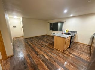 467 S Fowler St #L, Bishop, CA 93514