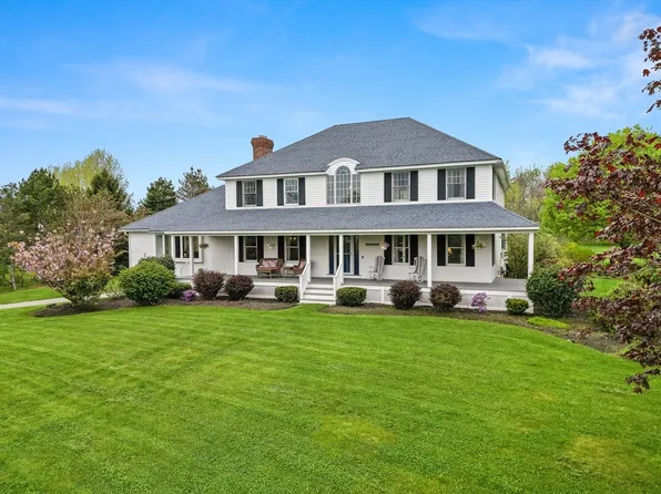 24 Spring Hill Rd, Merrimac, MA 01860