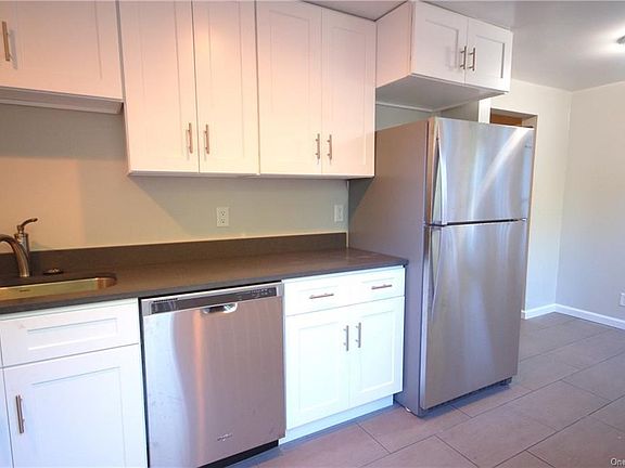 2nd image of 221 Jensen Ave #1