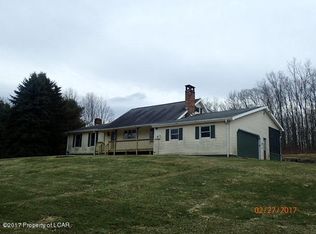 56 Peet Rd, Newfoundland, PA 18445