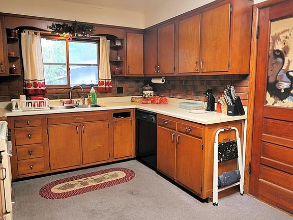 3rd image of 1170 Willow Brk