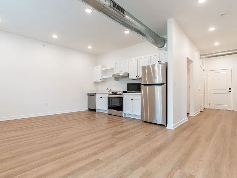 110 N Delaware Ave — Photo 25