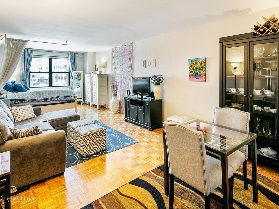 1st image of 407 3rd Ave #12B