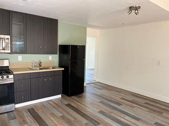 4th image of 1830 Helix St