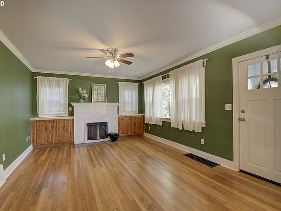 3rd image of 1207 W 23rd St