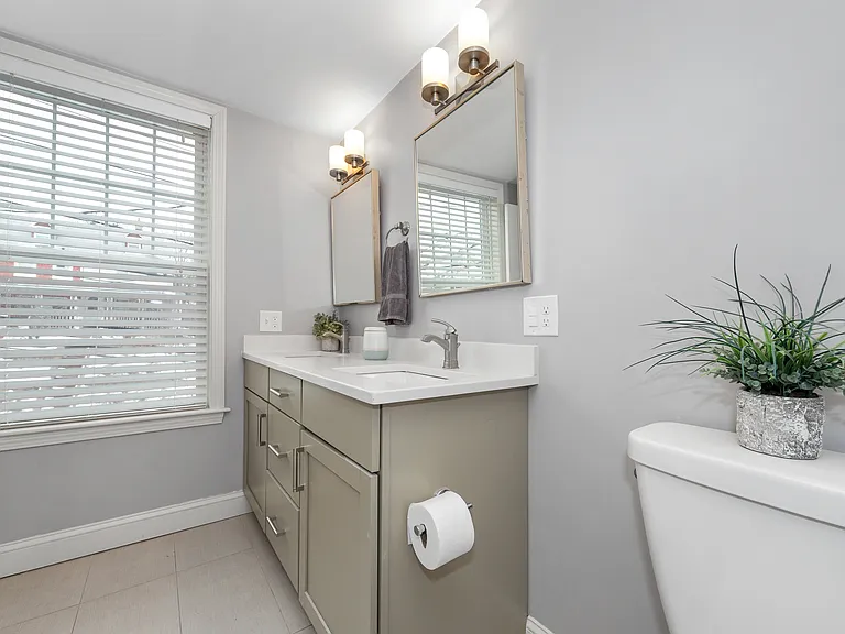 285 Princeton St #2 — Photo 12