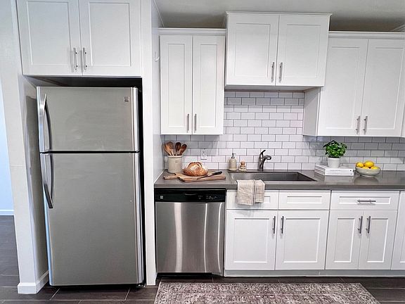 2nd image of 3244 N 38th St APT 6