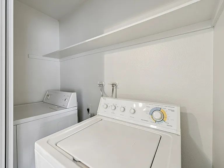 Parkwood — Photo 15