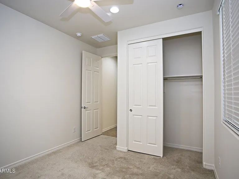 879 W Finch Dr — Photo 36