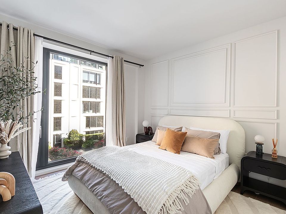1st image of 500 W 45th St Unit 526