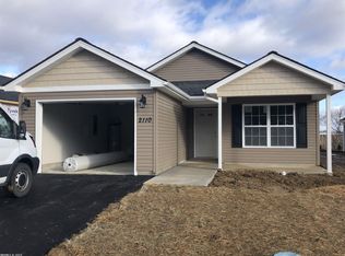 2110 Giles Dr SE, Christiansburg, VA 24073