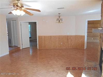 3rd image of 3815 Arrow Lakes Dr S