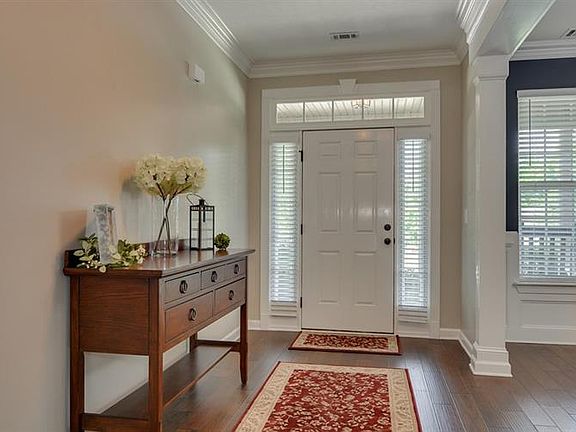 4th image of 1030 Spotswood Cir