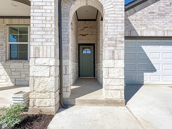 4th image of 115 Krause Springs Dr