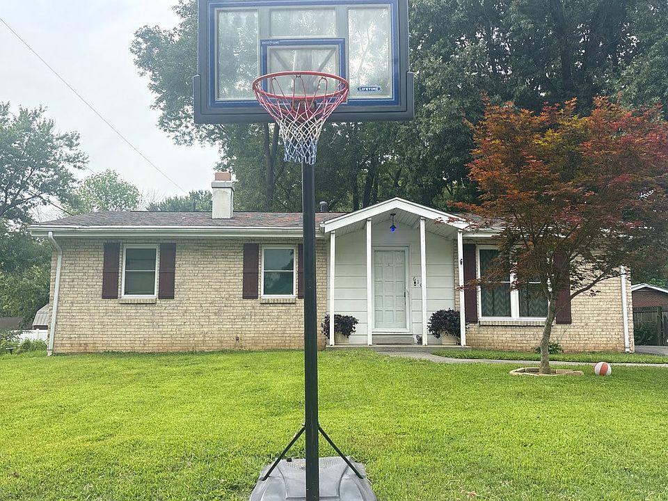1st image of 610 Susan Dr