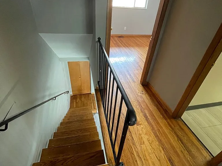 167 E 14th Ave — Photo 38
