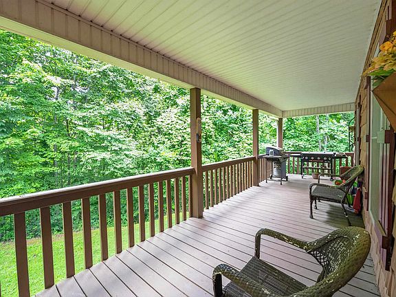 15th image of 1313 Grinders Mill Rd