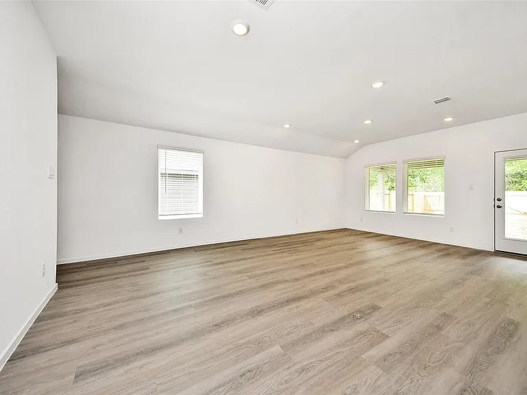 27458 Serene Pine Dr — Photo 7