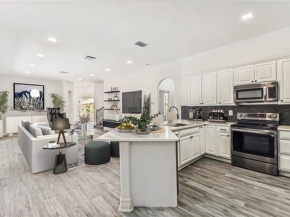 5th image of 3007 8th ST W