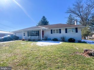 2330 Redwood Rd, York, PA 17408