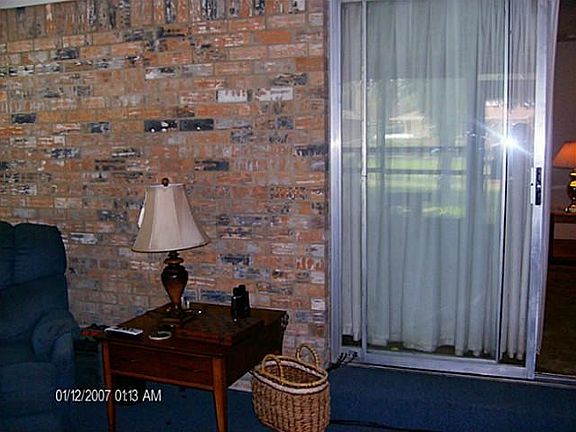 5th image of 823 E Center St