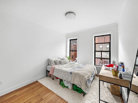 4th image of 345 E 83rd St #24