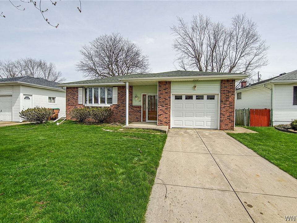1st image of 69 Mayberry Dr E