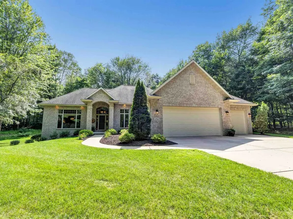 5763 Havenwood Hills Dr, Little Suamico, WI 54141