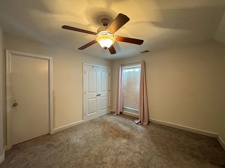 5905 Gentleman Dr — Photo 8