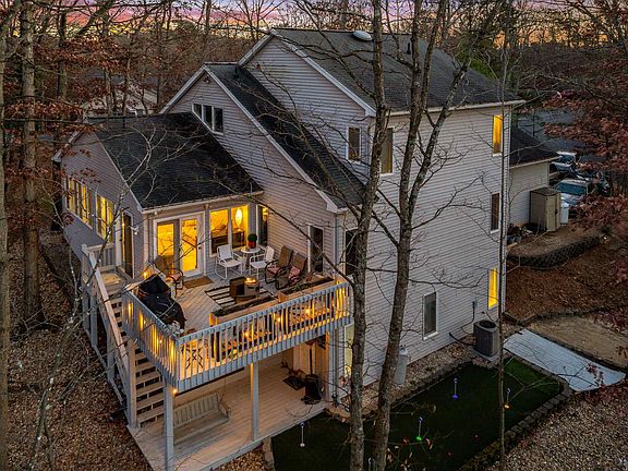 2nd image of 3073 Lanier Ln