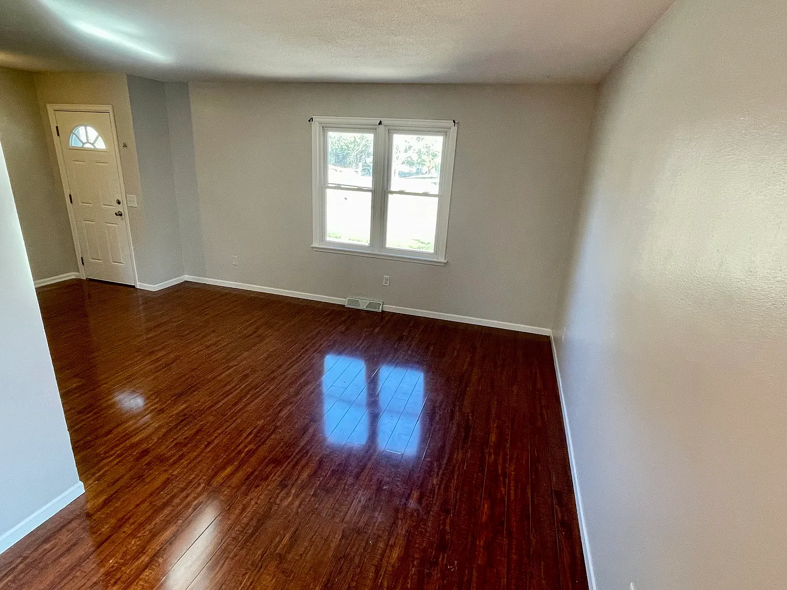 4617 Imperial Dr — Photo 3