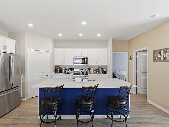 3rd image of 1155 Heritage Ct
