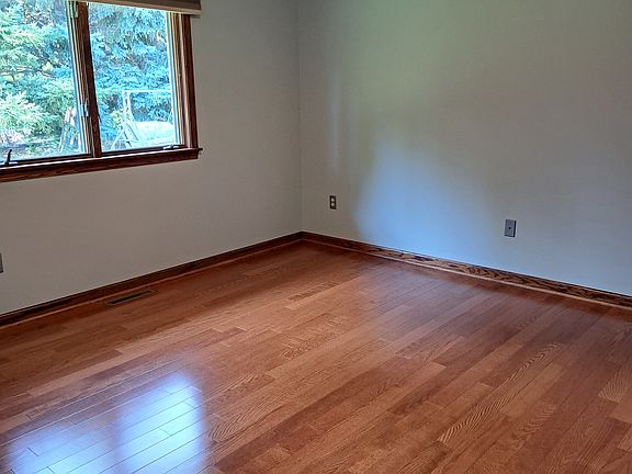 5th image of 6109 Canton Dr Unit B