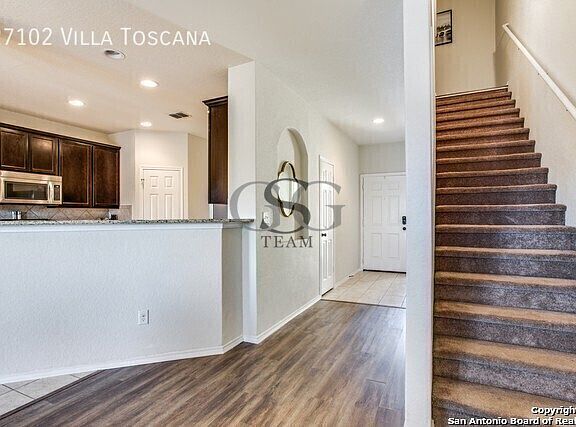 4th image of 27102 Villa Toscana