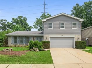 815 Barberry Rd, Highland Park, IL 60035