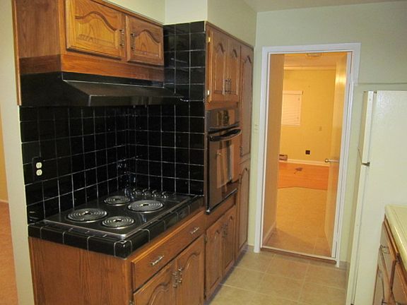 3rd image of 1400 Bonita Ave