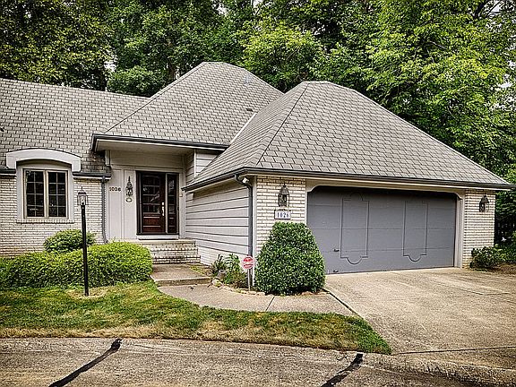 5th image of 1026 Creek Ln #6