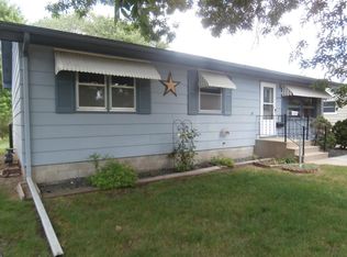 1230 Simmons Ave SE, Huron, SD 57350