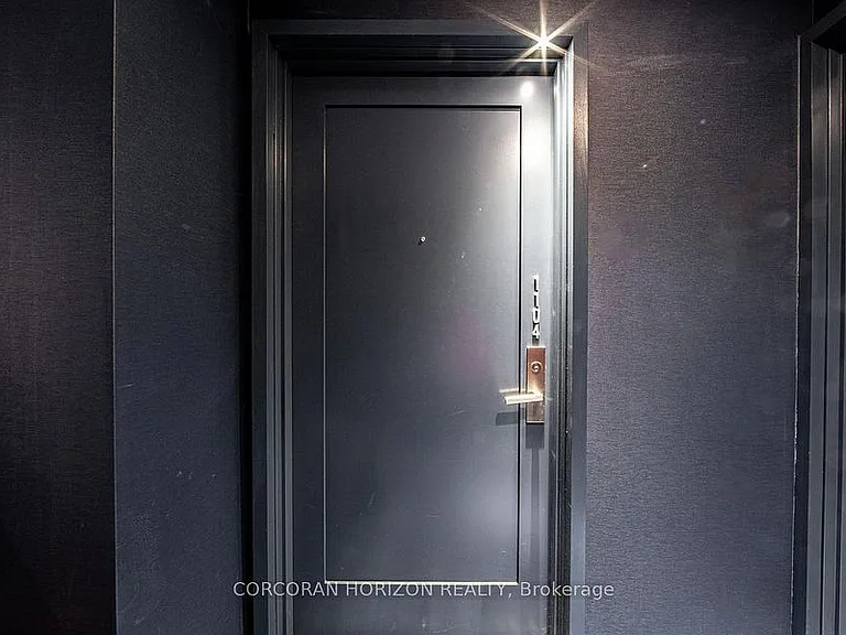 28 Wellesley St E #1104 — Photo 12