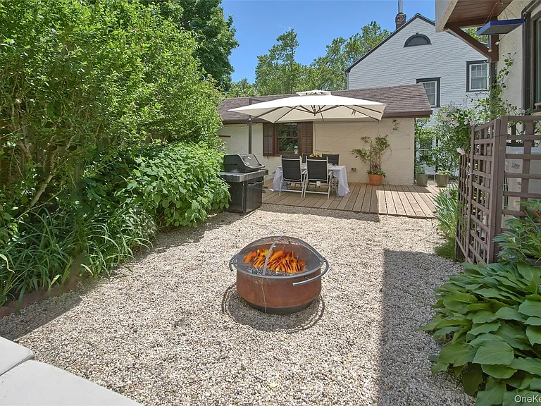 9 Fenton St — Photo 22