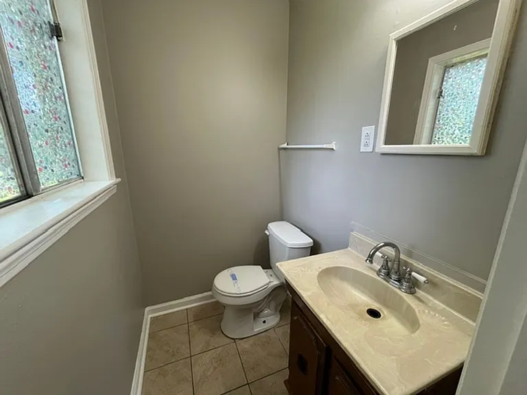 8864 Yorktown Dr — Photo 10