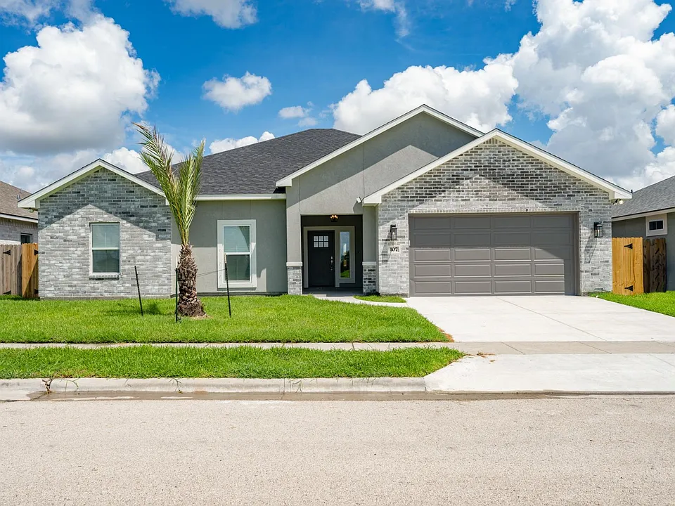 107 Prestwick Dr