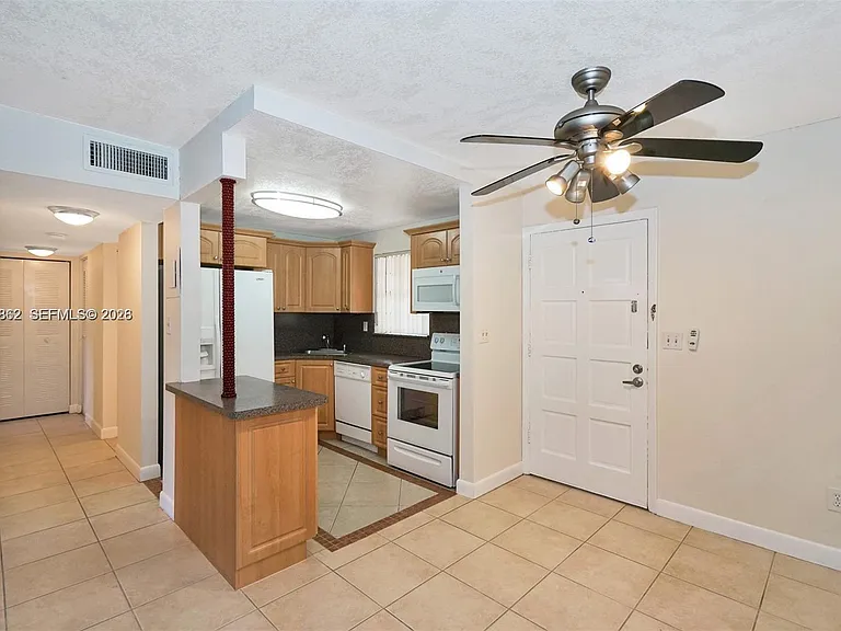 8500 SW 109th Ave #6-102 — Photo 26