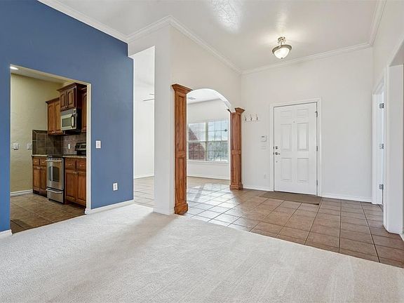 5th image of 1001 NE 32nd St